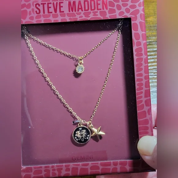 Steve Madden Gemini Gold tone Zodiac Necklace Set - Picture 3 of 7